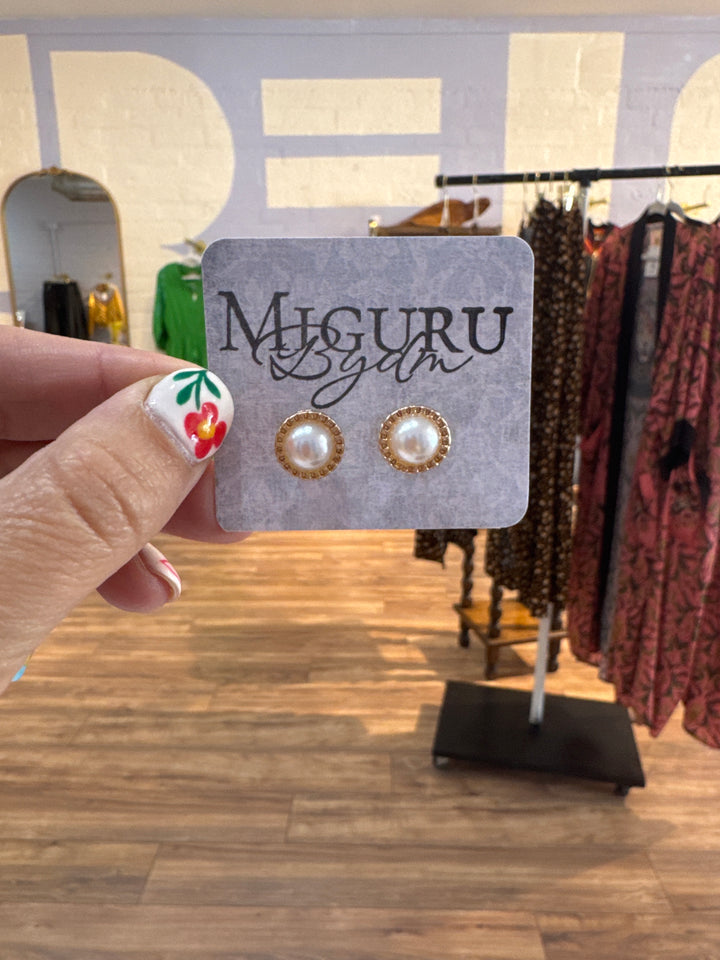 Miguru Bydm Gold & Silver Stud Earrings