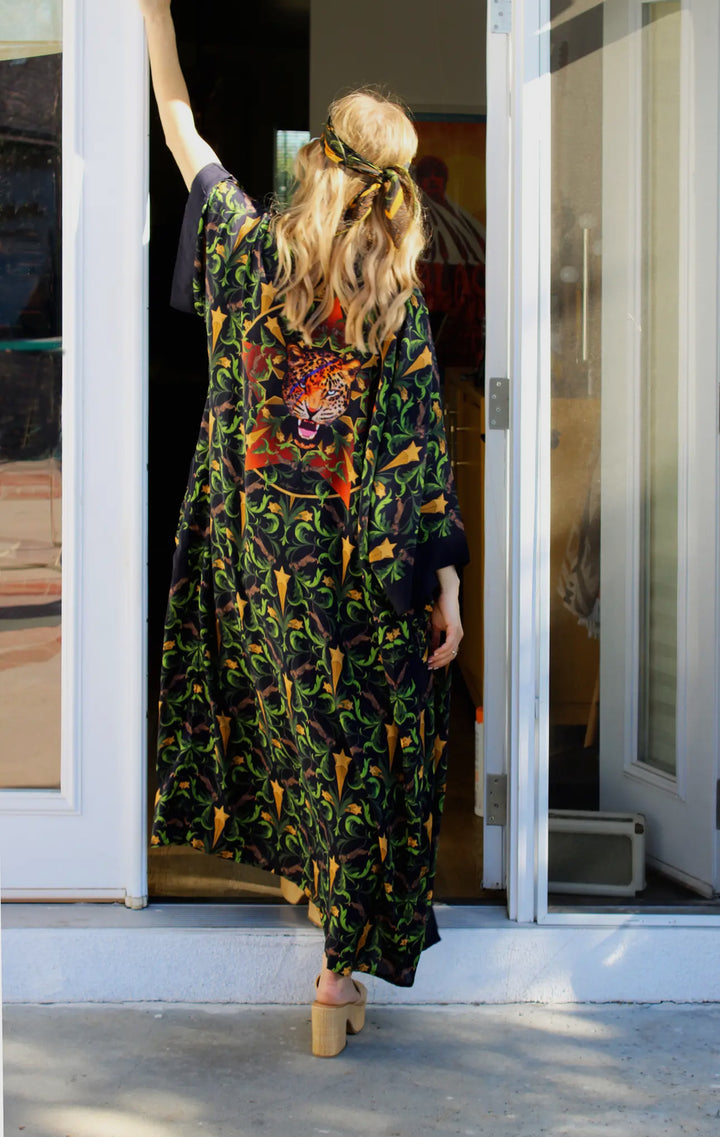 Hollywood Vine Kimono Black