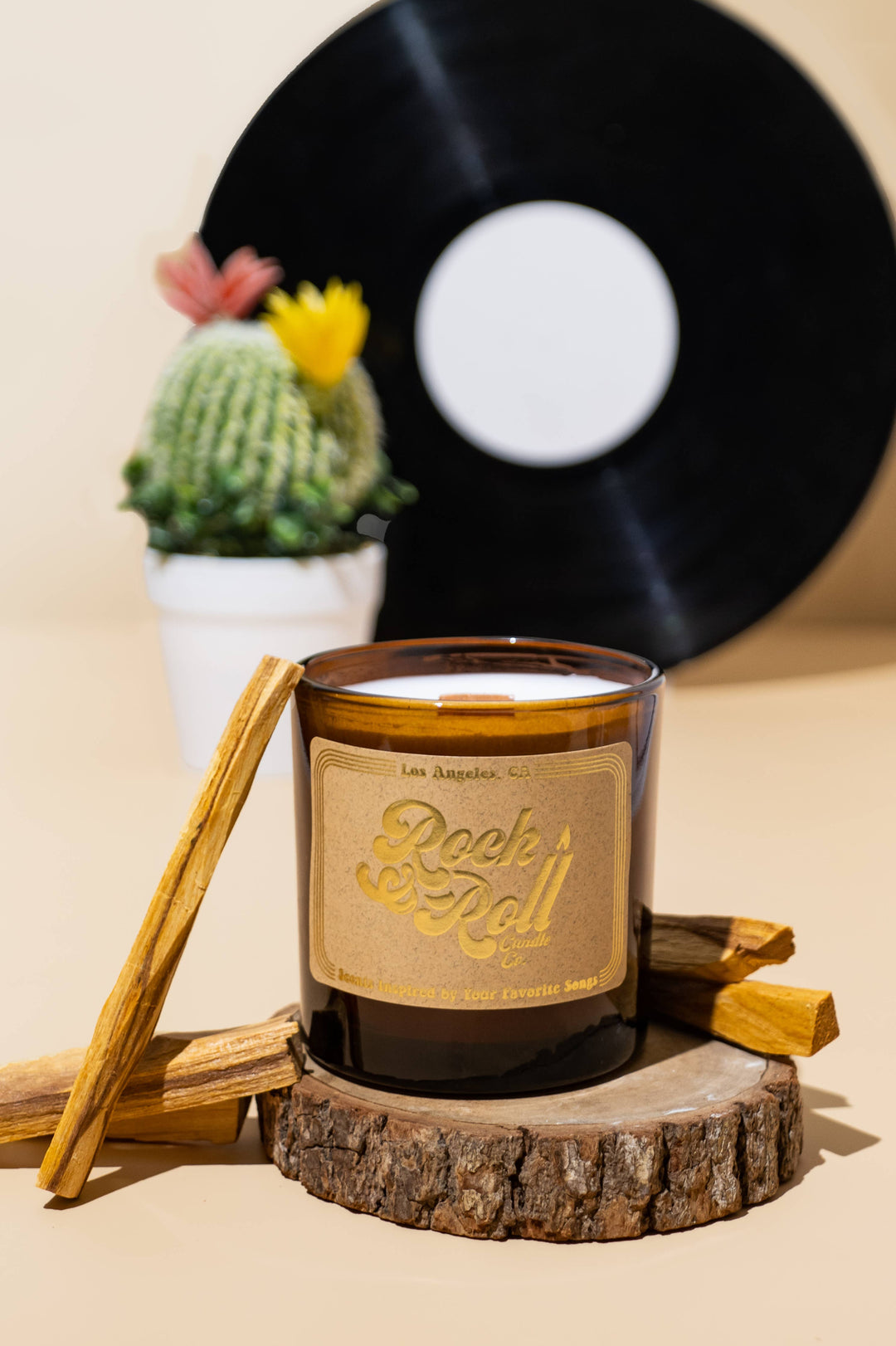 'Hotel California' Candle - Fresh Flower, Sandalwood, Musk