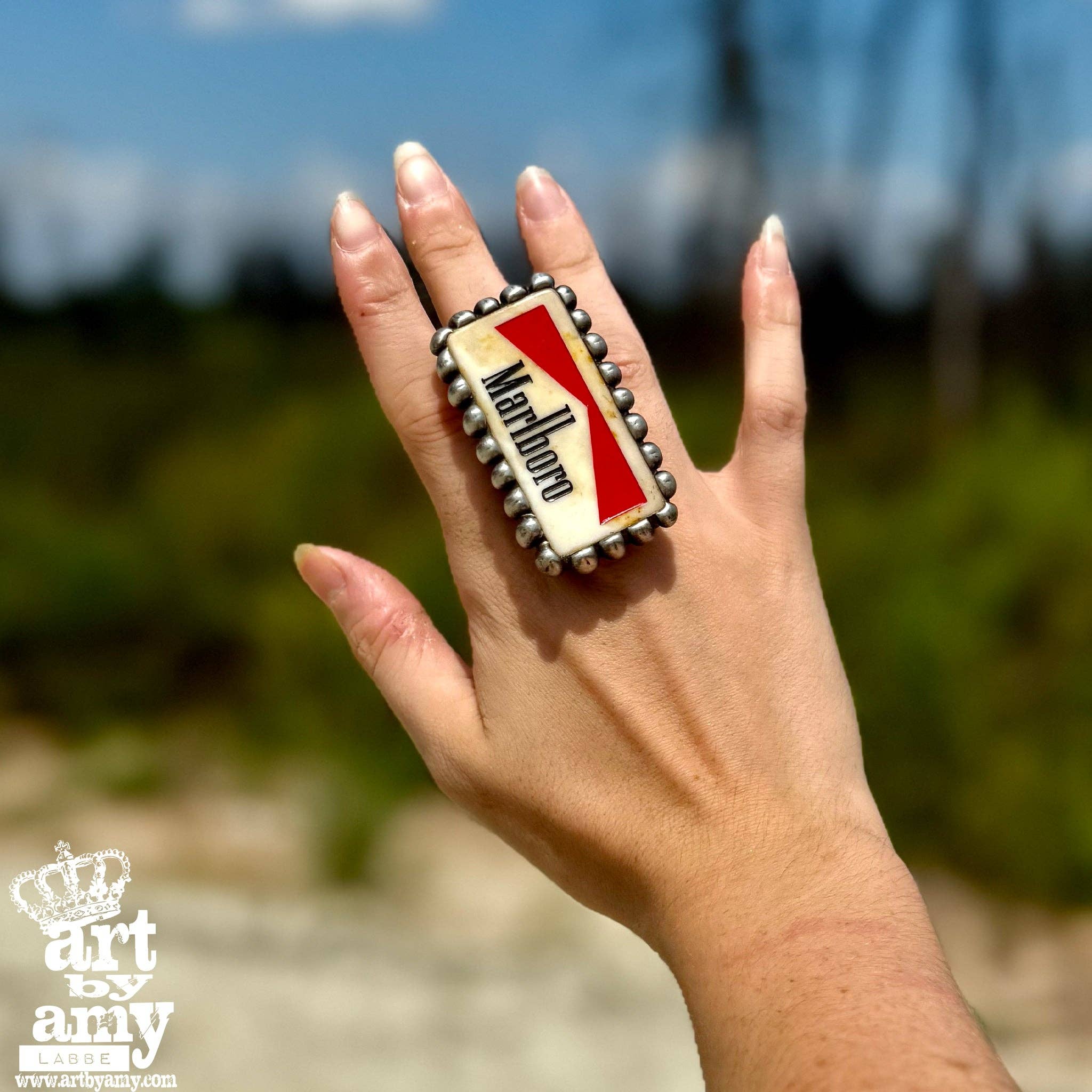 Women’s Accessories – Jewelry, Pins & Gifts