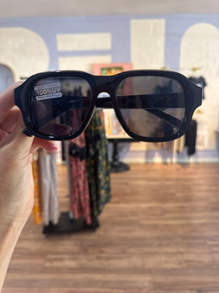 Thick Frame Aviator Sunglasses - Black