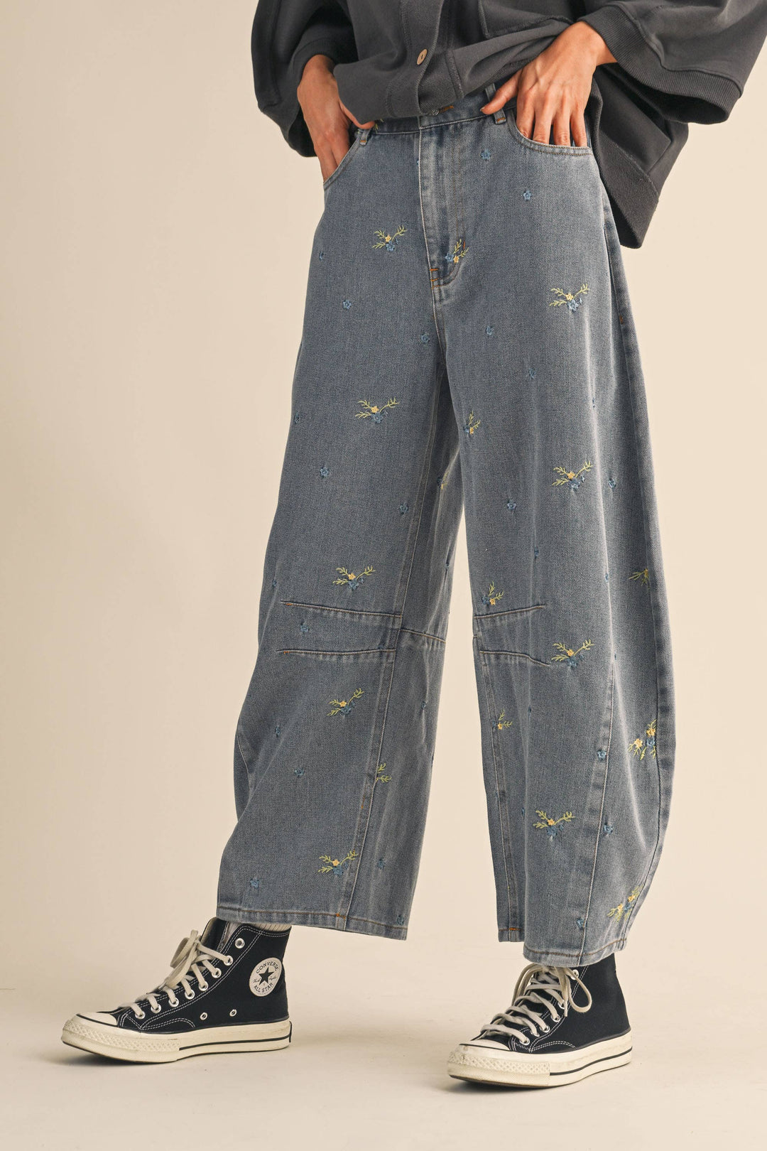 Floral Embroidered Barrel Jeans