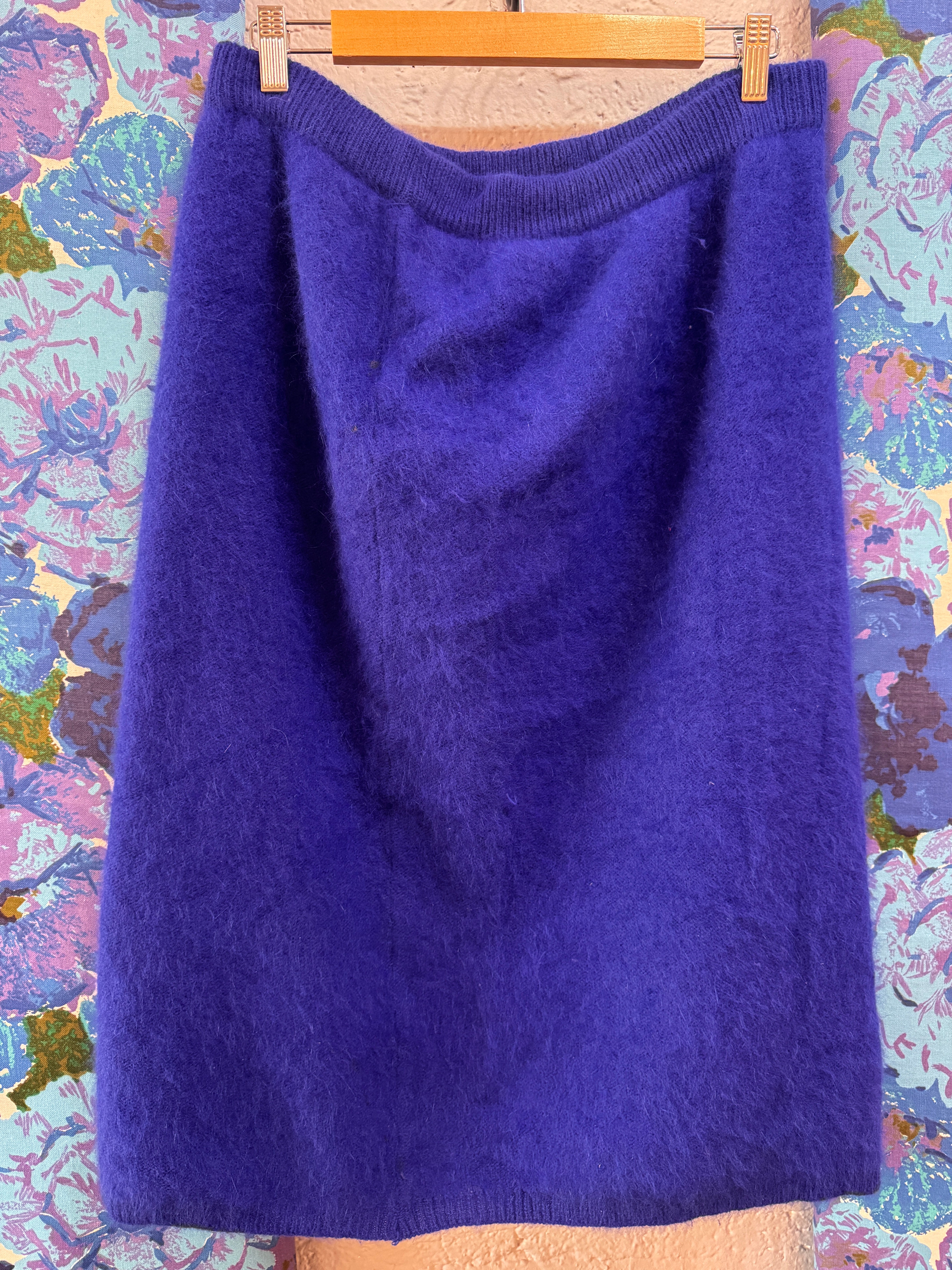 Clothing – New & Vintage Women’s Styles