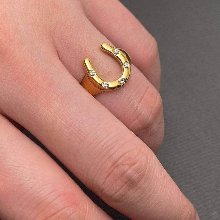 Zircon Inlaid Horseshoe 18K Gold Plated Ring