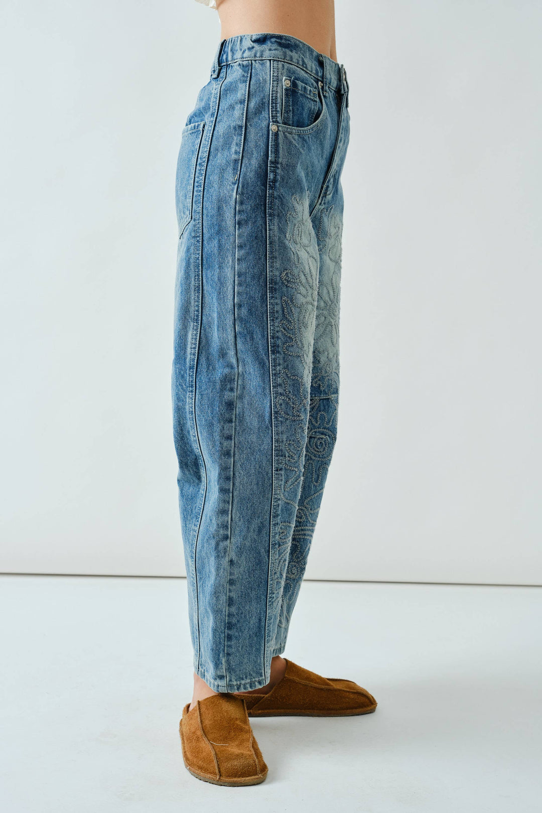 Embroidered Cotton Barrel Pants