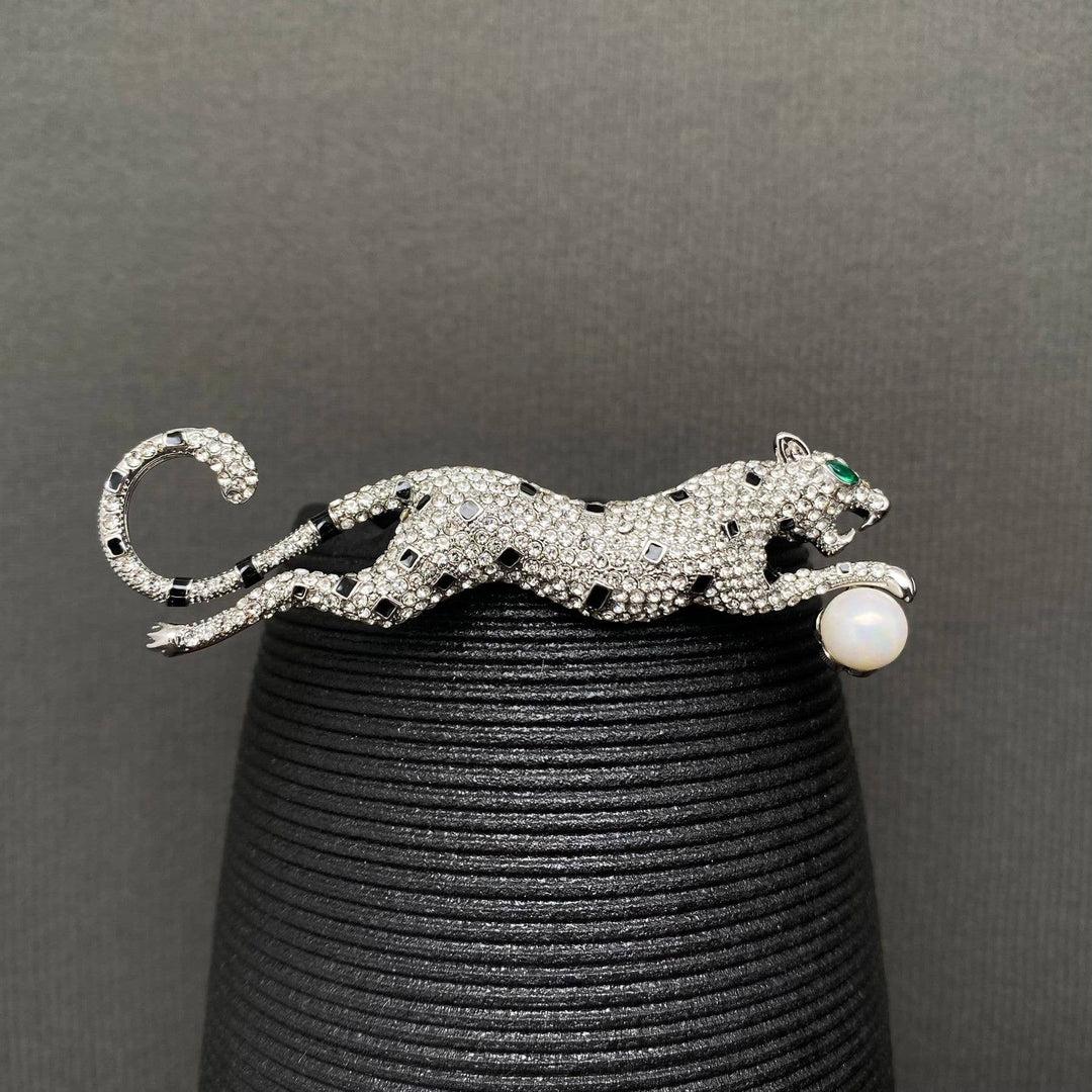 Rhinestones Cheetah Brooch