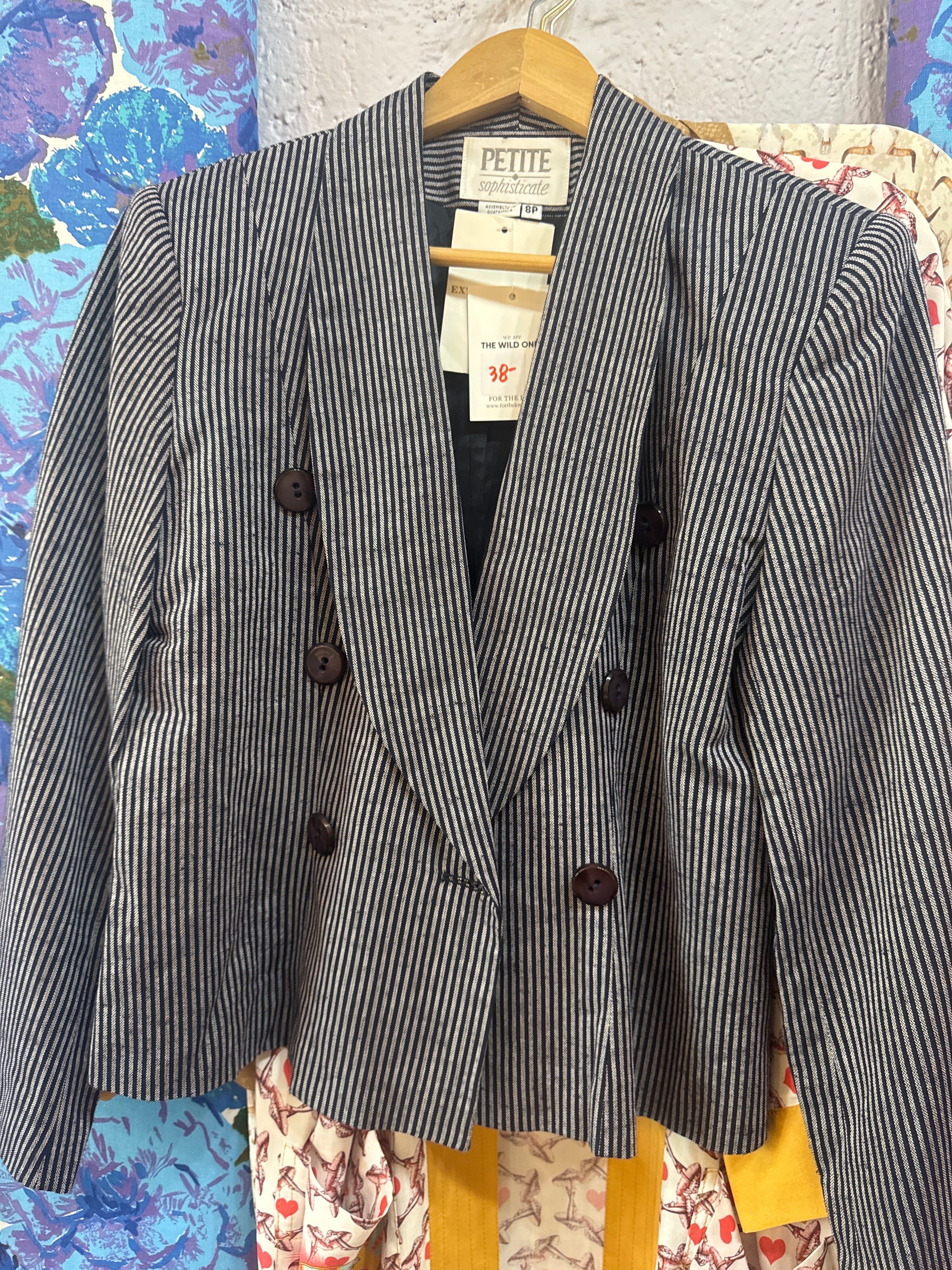 Clothing – New & Vintage Women’s Styles