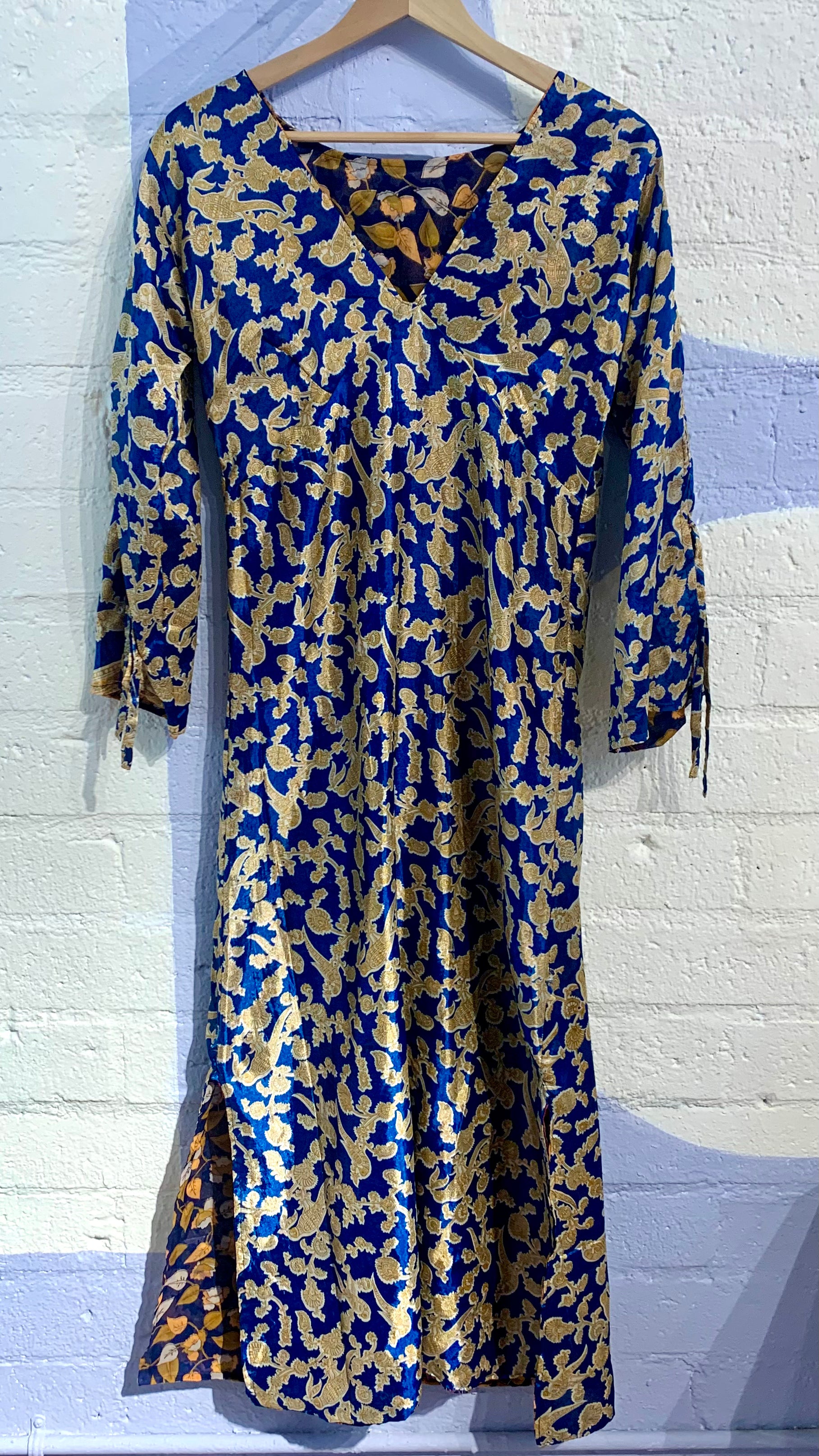 Clothing – New & Vintage Women’s Styles