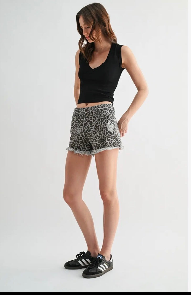 Clothing – New & Vintage Women’s Styles