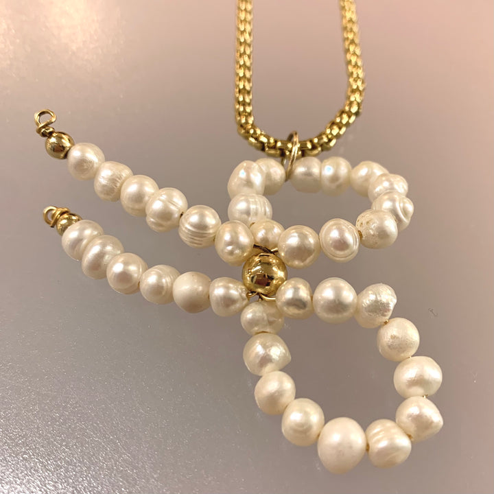 Pearl Bow Necklace