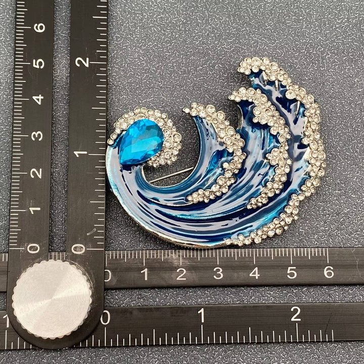 Wave Brooch