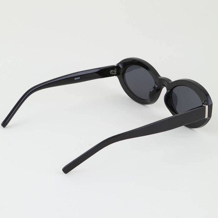 Modern Chic Oval Sunglasses