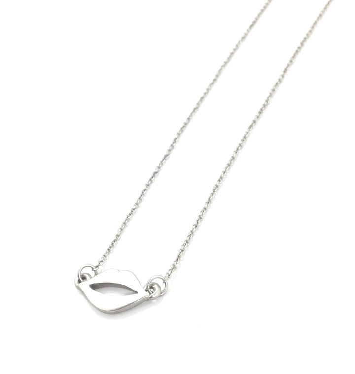 Gold Lips Pendant Necklace