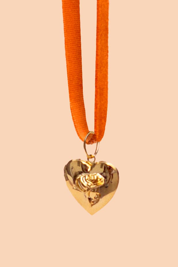 Velvet Time Heart Locket Necklace / Choker