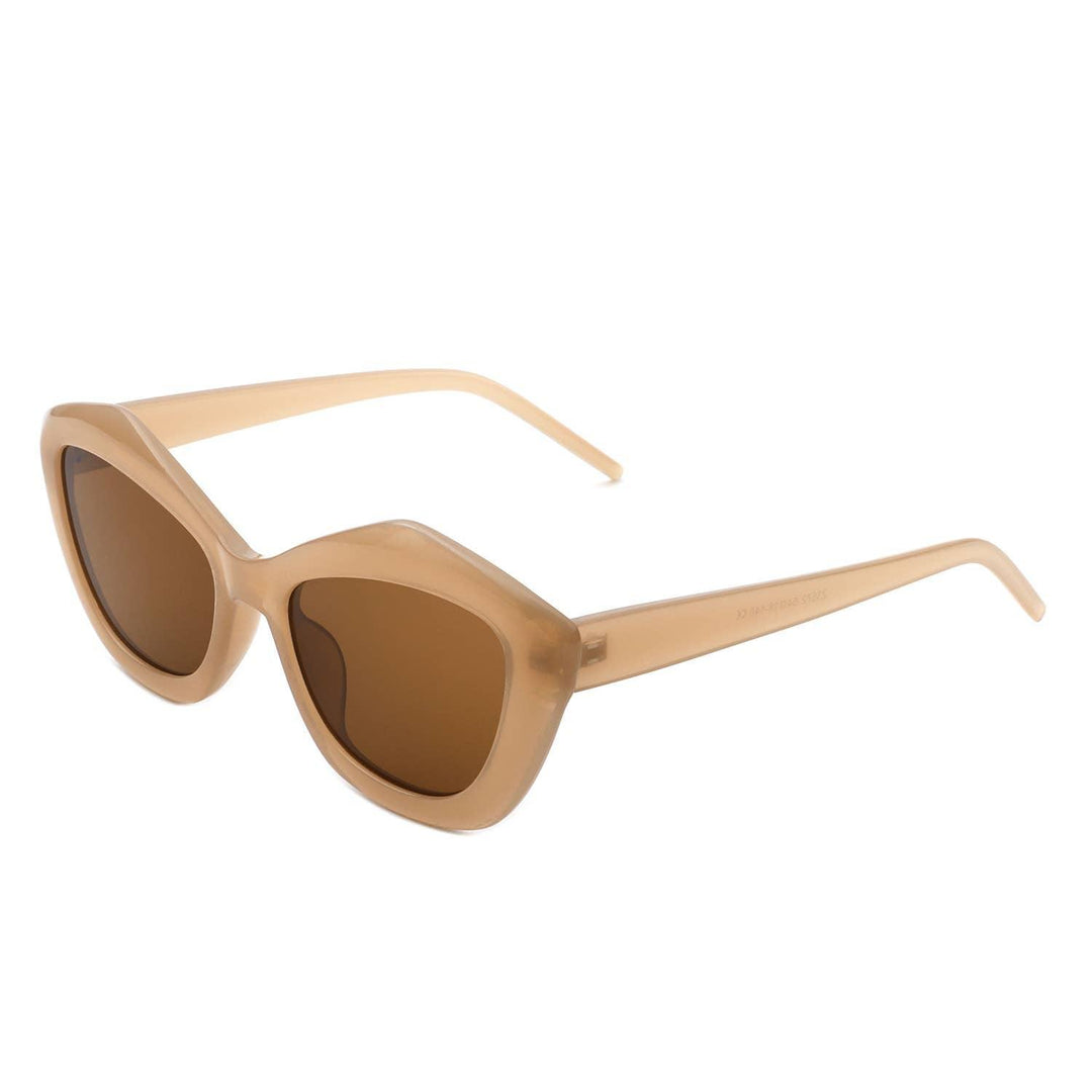 Geometric Retro Irregular Fashion Cat Eye Women Sunglasses - For the love, LV