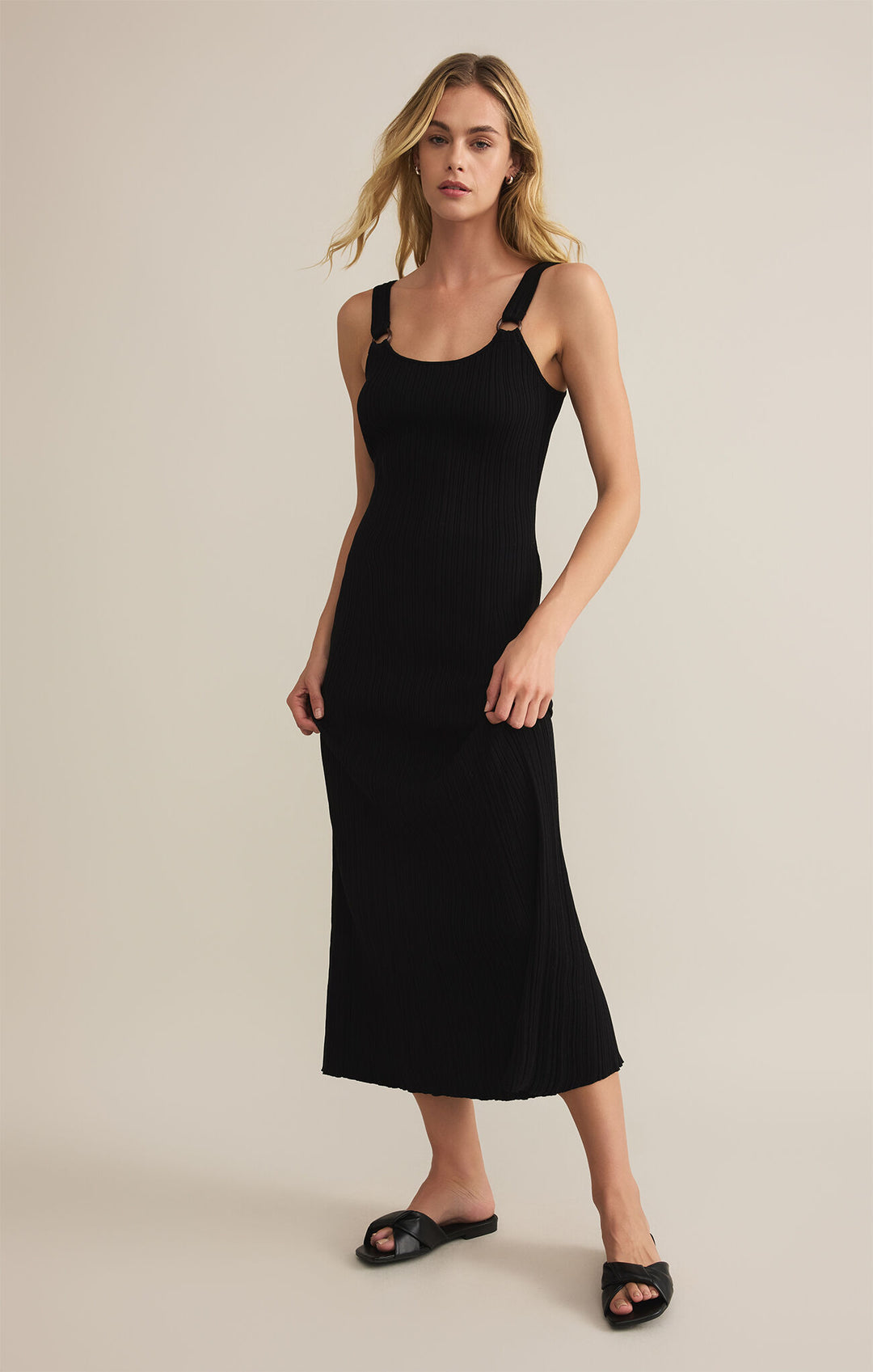 Elevate Your Wardrobe with the Salinas Midi Dress