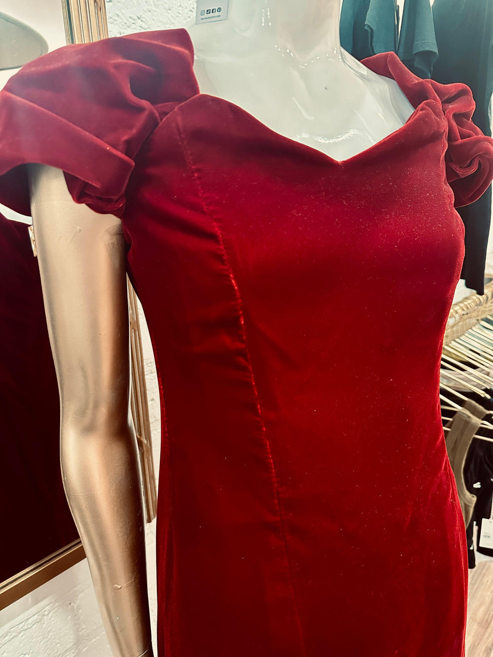 Red Velvet Vintage Gown - For the love, LV